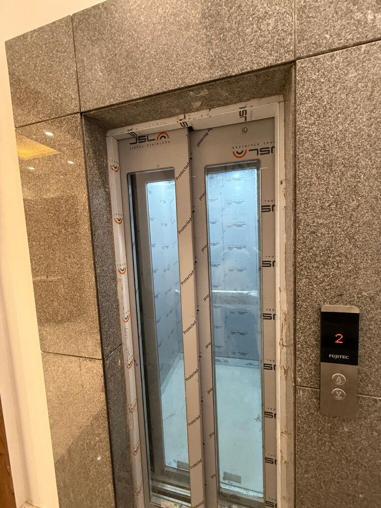 undefined, east of kailash 3 Bedroom 1300 Sq.Ft. Builder Floor In East Of Kailash Delhi 9311770