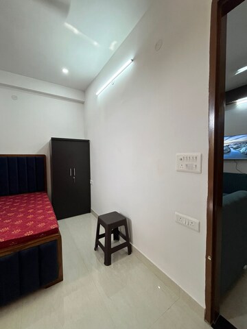 Furnished Amenities in 1 BHK Builder Floor at Sector 51 – for Rent