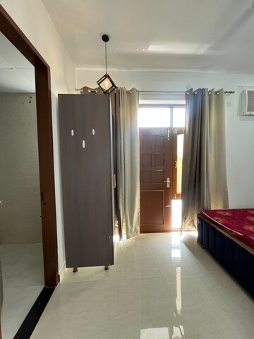 Building Lobby in 1 BHK Builder Floor at Sector 51 – for Rent