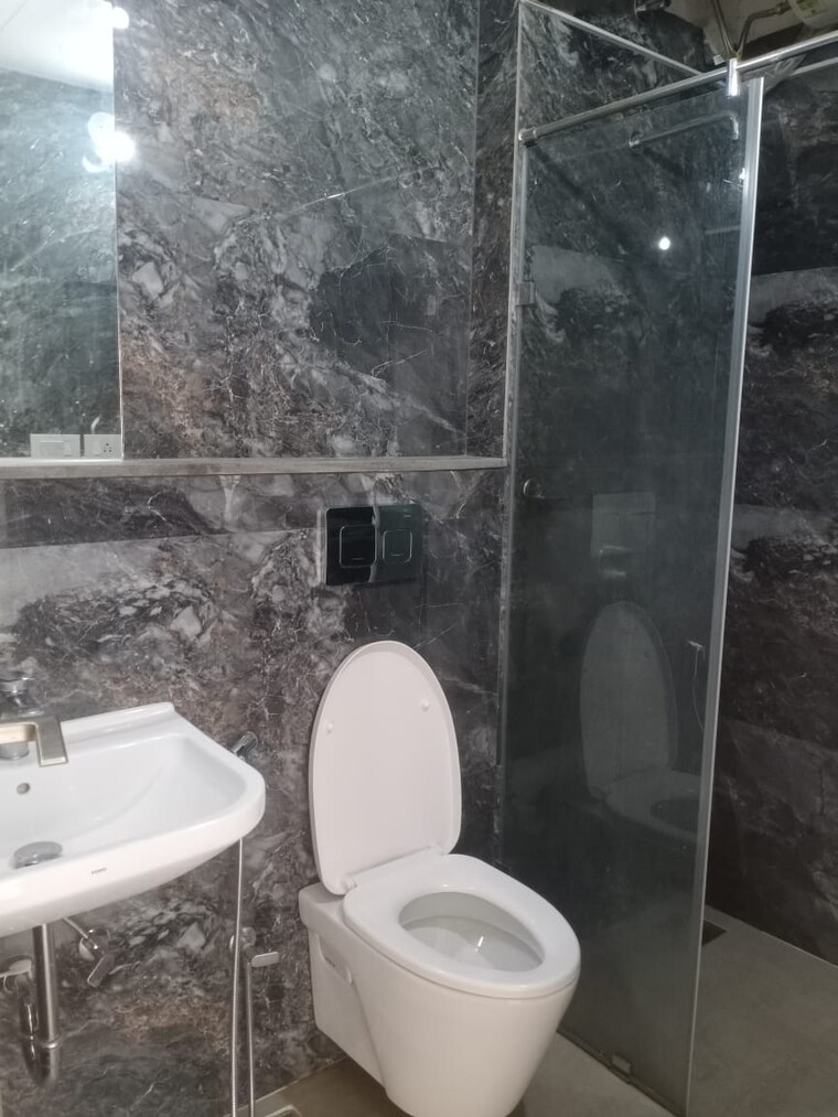 Bathroom, dosti-eastern-bay 2 Bedroom 666 Sq.Ft. Apartment In Wadala Mumbai 9311794