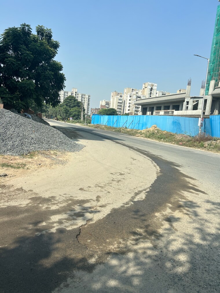 Swimming Pool, arttech-maulshree-heights Commercial Shop 518 Sq.Ft. In Sector 84 Faridabad 9311826