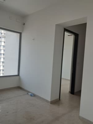 Furnished Amenities in 2 BHK Apartment at Peninsula Salsette 27, Byculla – for Rent