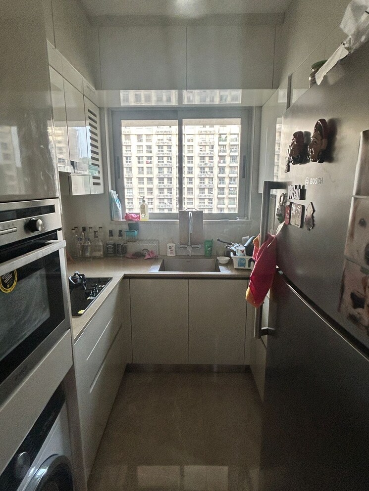 Balcony, hiranandani-regent-hill 1 Bedroom 379 Sq.Ft. Apartment In Powai Mumbai 9311844