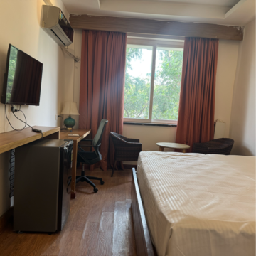  Pg For Rent in Dlf Phase ii