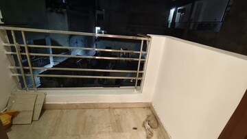 Furnished Amenities in 1 BHK Builder Floor at Freedom Fighters Enclave – for Rent
