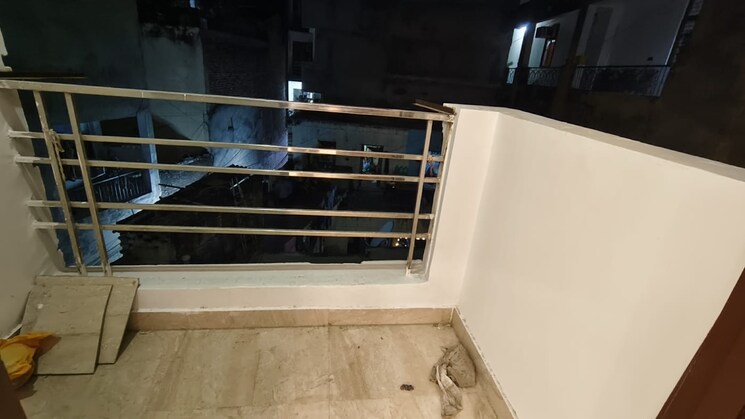 undefined, freedom fighters enclave 1 Bedroom 800 Sq.Ft. Builder Floor In Freedom Fighters Enclave Delhi 9311850