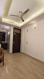 1 BHK + Servant Room 800 Sq.Ft. Builder Floor in Freedom Fighters Enclave