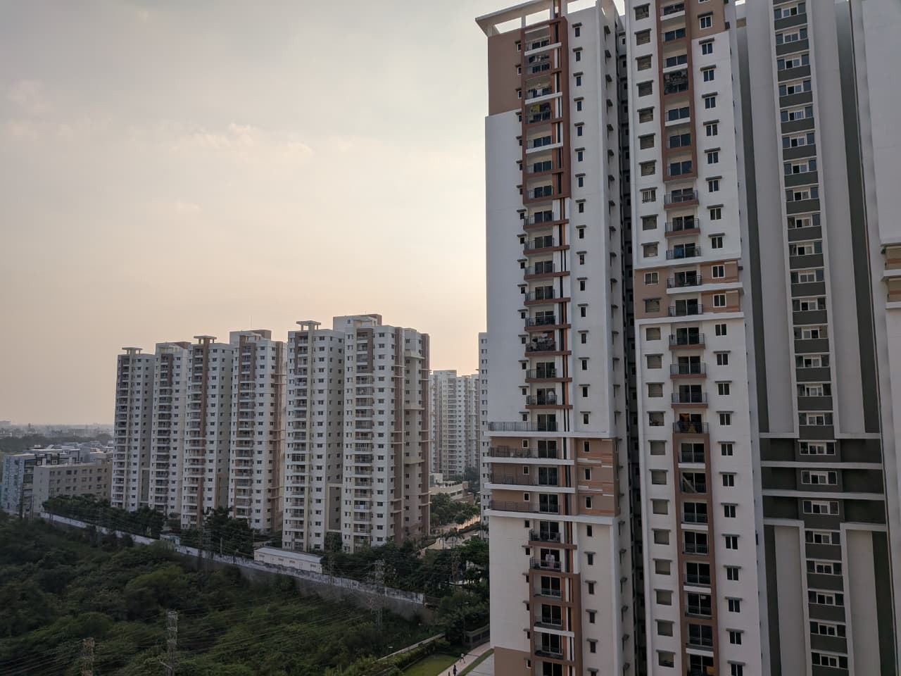 3 BHK + Pooja Room 1895 Sq.Ft. Apartment in Aparna Sarovar Zicon