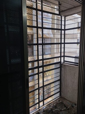 1 BHK Apartment – Exterior View View at Nilgiri Tower Agripada, Agripada - for Rent