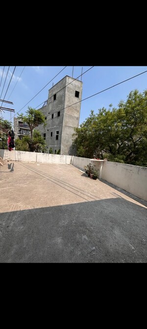 Team Area in 3 BHK Builder Floor at Saket – for Rent