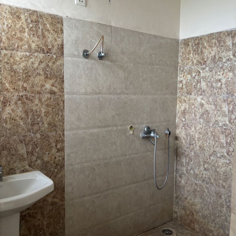 Bathroom, ubber-palm-heights 1 Bedroom 528 Sq.Ft. Apartment In Central Derabassi Chandigarh 9311950