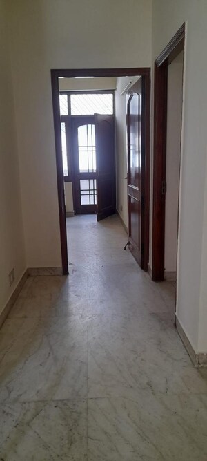 Building Lobby in 2 BHK Builder Floor at Sector 31 – for Rent