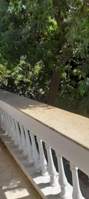 Balcony in 2 BHK Builder Floor at Sector 31 – for Rent