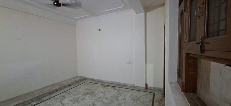 Room, sector 40 2 Bedroom 1461 Sq.Ft. Builder Floor In Sector 40 Gurgaon 9311896