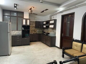 3.5 BHK Villa For Rent in Sector 52