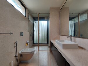 Attached Bathroom in 5 BHK Villa at Prestige Golfshire, Nandi Hills – for Rent