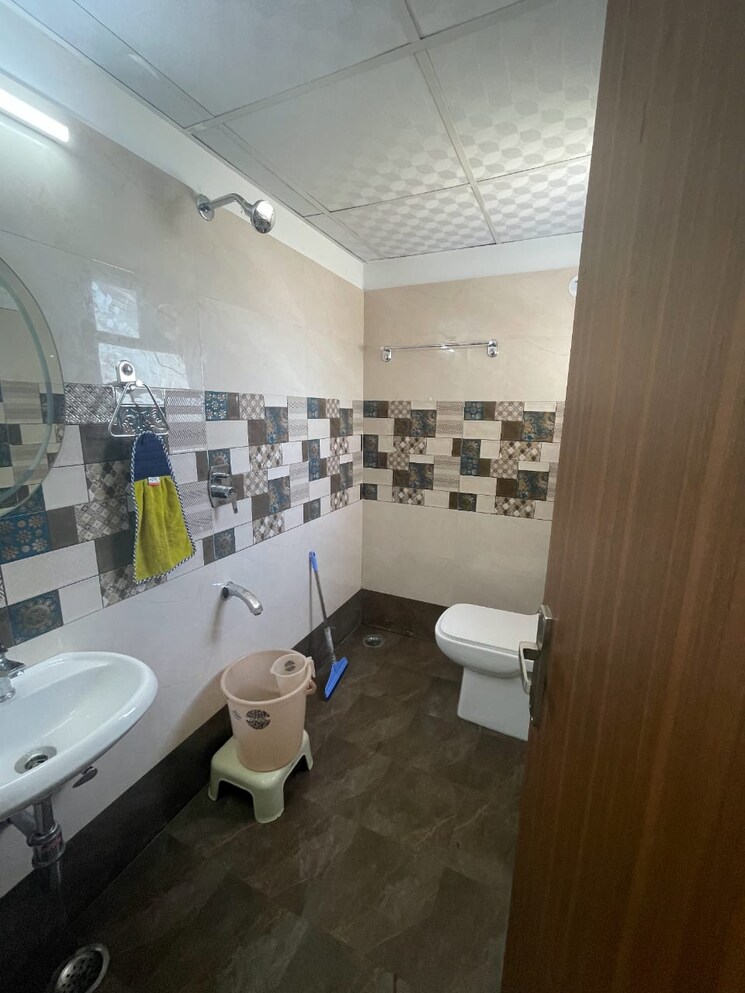 Bathroom, lalarpura 2 Bedroom 815 Sq.Ft. Apartment In Lalarpura Jaipur 9311966