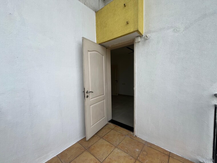 Room, galore-park 3 Bedroom 1100 Sq.Ft. Apartment In Bavdhan Pune 9312009