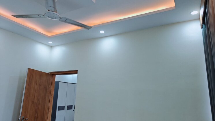 undefined, sarfabad village 4 Bedroom 1850 Sq.Ft. Builder Floor In Sarfabad Village Noida 9312049