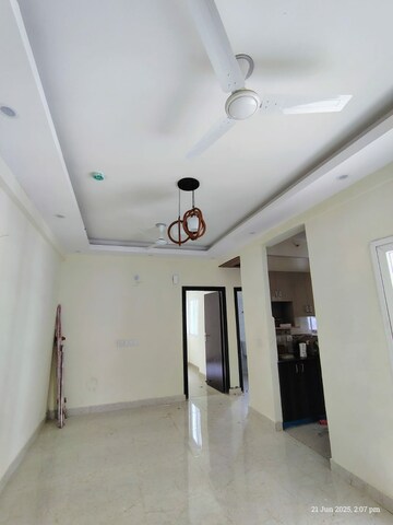 Bathroom in 2 BHK Apartment at Amrapali Dream Valley, Tech Zone 4 Greater Noida – for Rent
