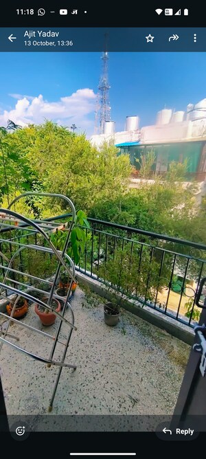 Balcony in 2 BHK Independent House at RWA Apartments Sector 40, Sector 40 – for Rent