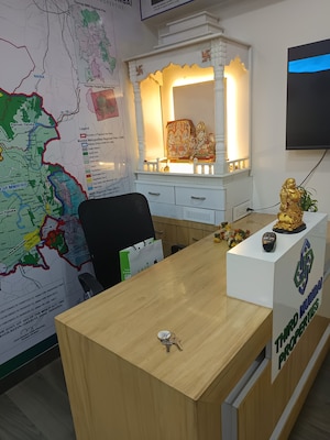 Team Area in  Office Space at Gajra G Square Business Park, Vashi Sector 30a – for Rent