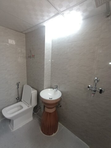 Bathroom in 3 BHK Apartment at Aims Greens Avenue, Sector 4 Greater Noida – for Rent