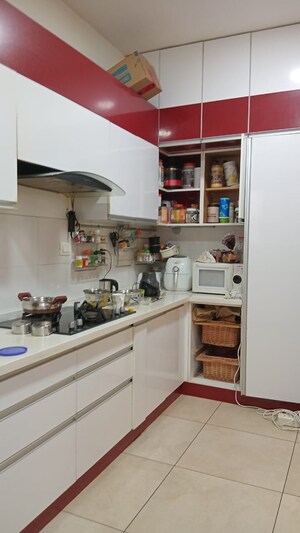 Kitchen in 3.5 BHK Apartment at Prestige Lakeside Habitat, Varthur – for Rent