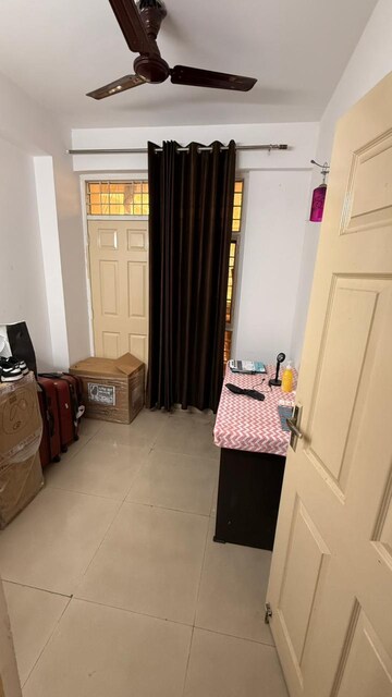  2 BHK Apartment at Supertech Cape Town, Sector 74 – for Rent