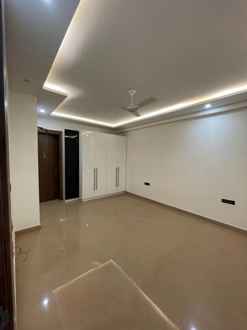 Bedroom in 4 BHK Builder Floor at RBC II, Sushant Lok I – for Rent
