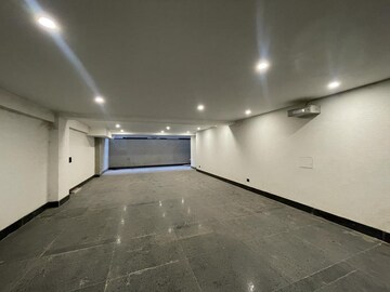  4 BHK Builder Floor at RBC II, Sushant Lok I – for Rent