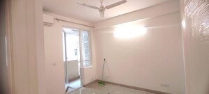 Room in 3 BHK Apartment at Emaar Emerald Floors Premier, Sector 65 – for Rent
