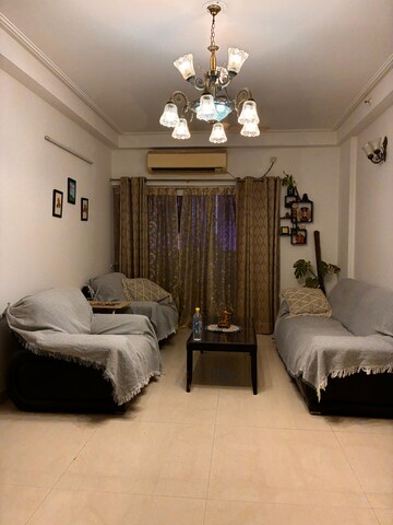 Living Room in 2 BHK Apartment at Supertech Cape Town, Sector 74 – for Rent