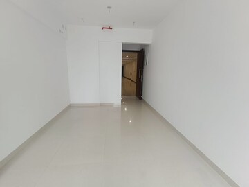 Room in 1 BHK Apartment at Omkar Signet, Malad East – for Rent