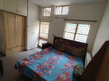 Bedroom in 4 BHK Builder Floor at Green Fields Colony – for Rent