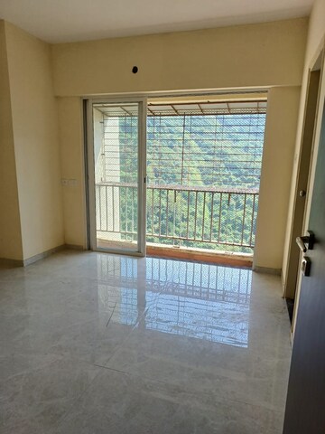 Room in 2 BHK Apartment at Bharat Ecovistas, Shilphata – for Rent