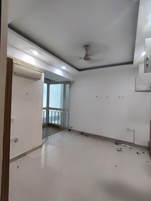 Room in 4 BHK Apartment at Shri Sai Kripa Rainbow Apartments, Sector 43 – for Rent