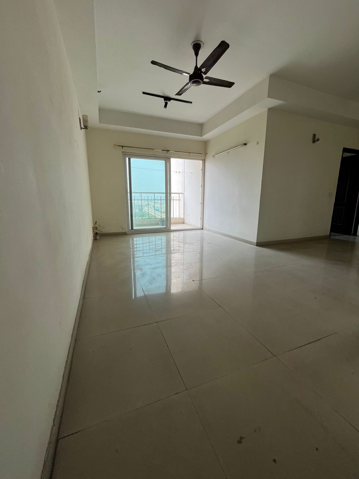 3 BHK Apartment For Rent in Sunworld Vanalika