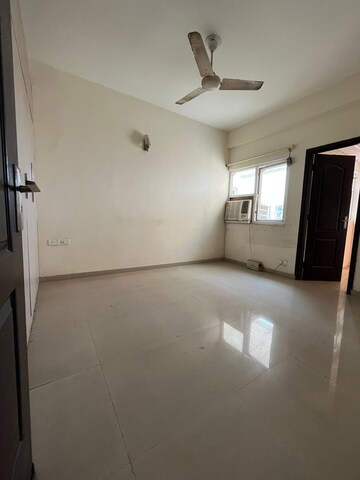 Room in 3 BHK Apartment at Sunworld Vanalika, Sector 107 – for Rent