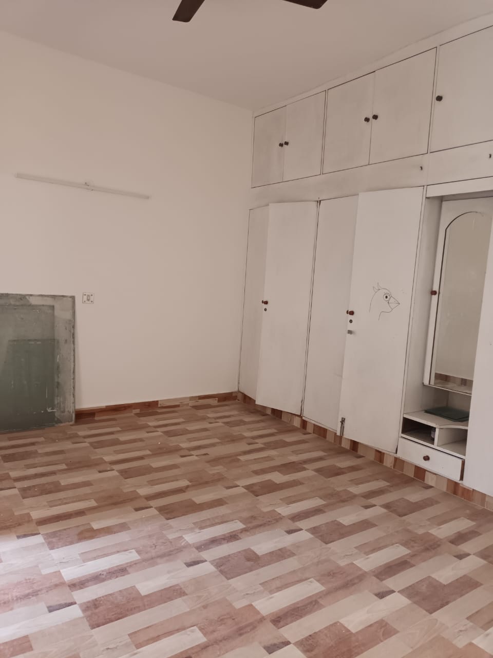 3 BHK Apartment For Sale in Jal Vayu Vihar Noida