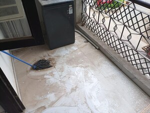 Balcony in 4 BHK Apartment at Bhawna Apartment, Sector 43 – for Rent