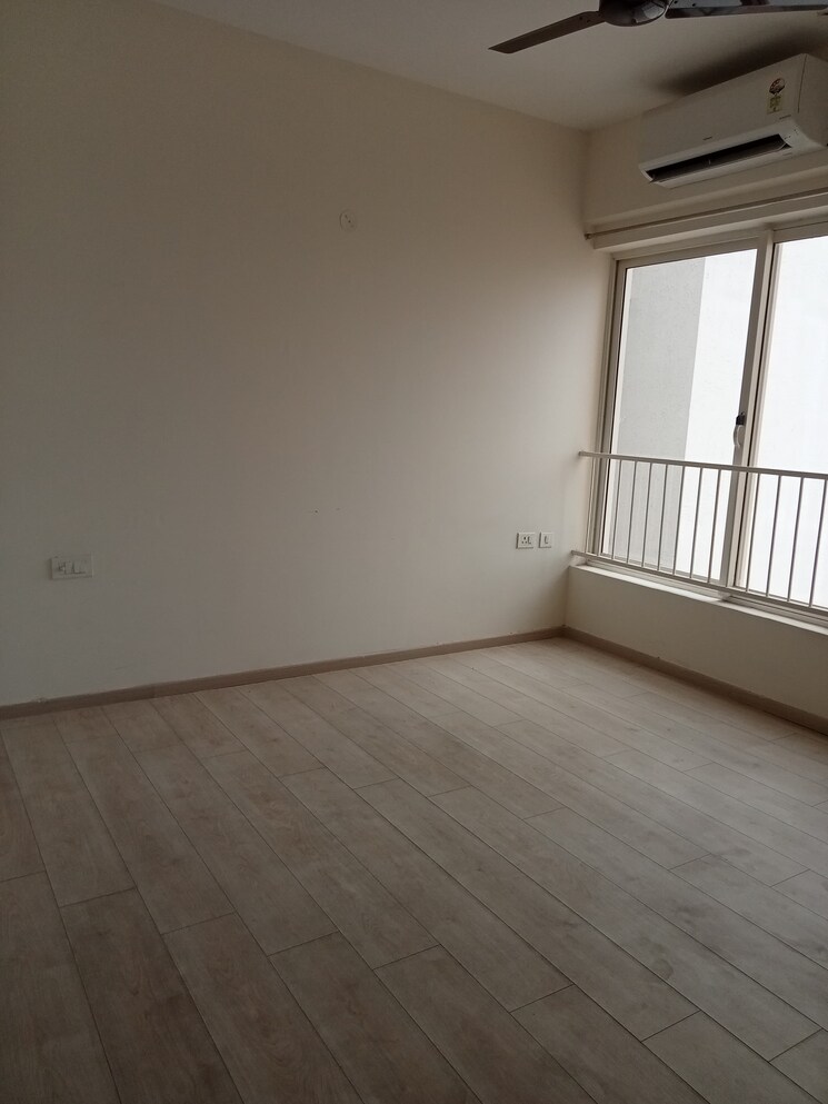 Room, bhawna-apartment 4 Bedroom 3000 Sq.Ft. Apartment In Sector 43 Gurgaon 9312290