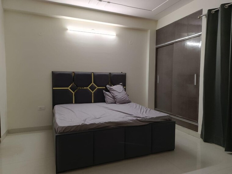 Bedroom, golden-crest 3 Bedroom 1960 Sq.Ft. Builder Floor In Sector 52 Gurgaon 9312320