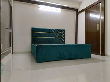 Furnished Amenities in 3 BHK Builder Floor at Ardee City, Sector 52 – for Rent