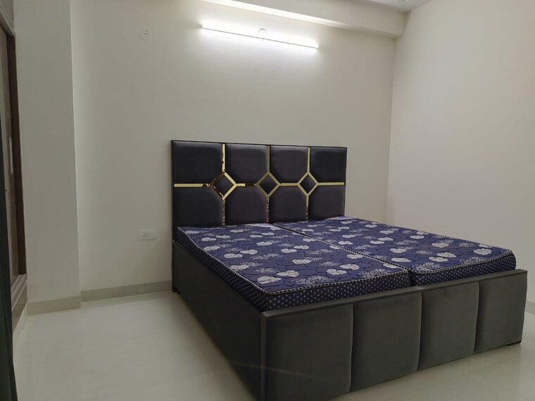 Bedroom, golden-crest 3 Bedroom 1960 Sq.Ft. Builder Floor In Sector 52 Gurgaon 9312320