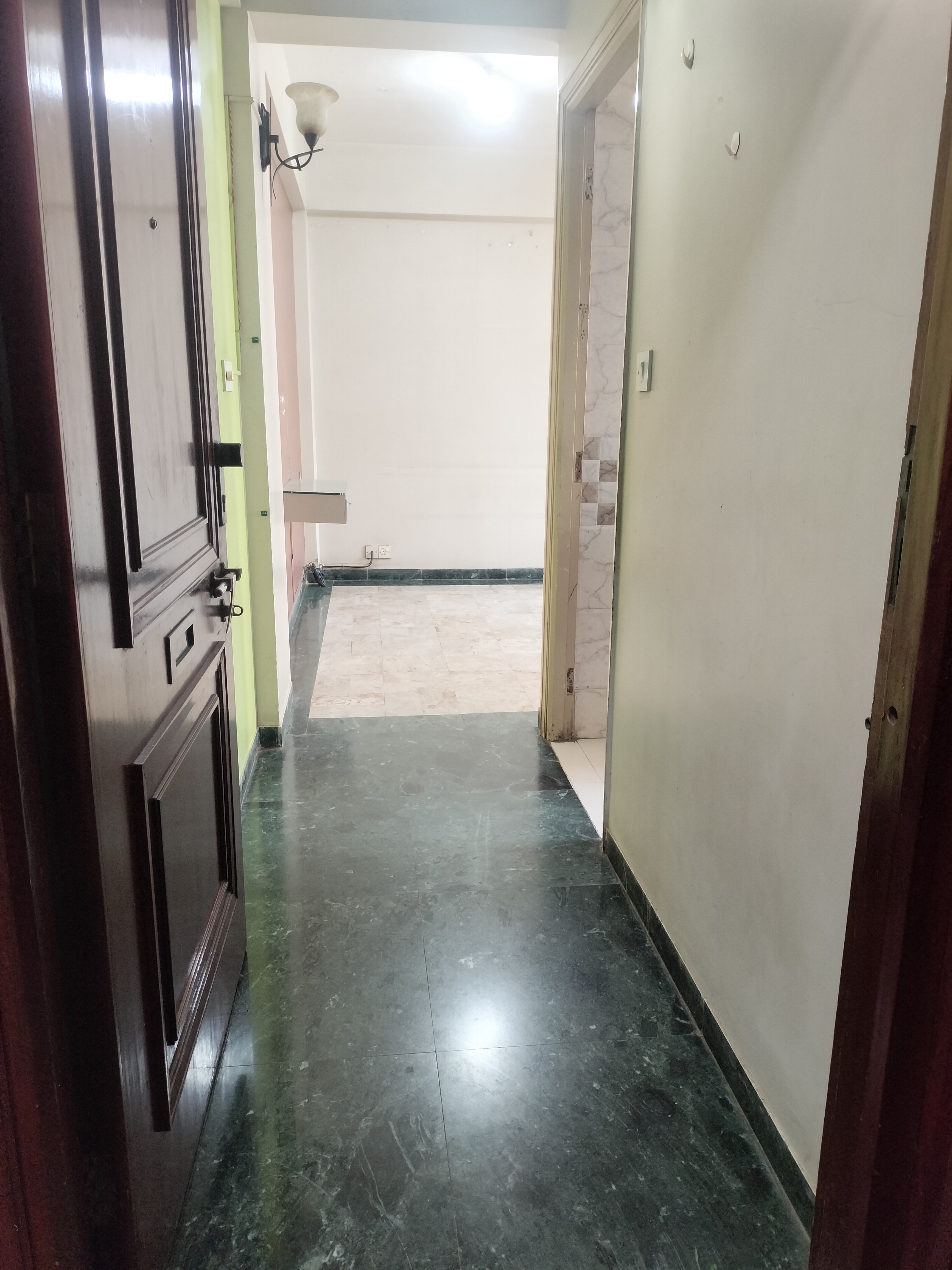 2 BHK Apartment For Rent in Hiranandani Estate