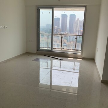 Room in 2 BHK Apartment at Rosa Manhattan, Anu Nagar – for Rent