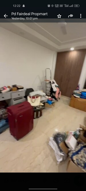 Parking in 3 BHK Builder Floor at Greater Kailash Part 3 – for Sale