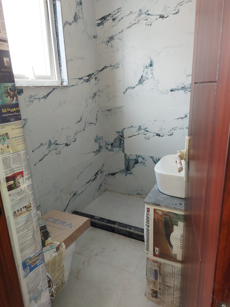 Bathroom, puri-kohinoor 3 Bedroom 1560 Sq.Ft. Builder Floor In Sector 89 Faridabad 9312321