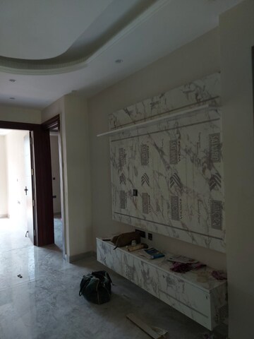 Building Lobby in 3 BHK Builder Floor at Puri Kohinoor, Sector 89 – for Sale